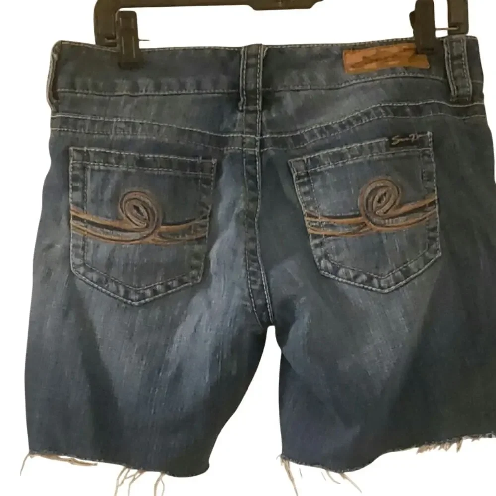 Preloved Seven7 jean cutoffs Size 8
